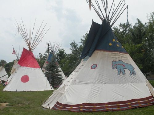 national-powwow-teepees